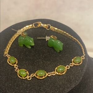 Real Green jade Bear Earrings & gold jade bracelet